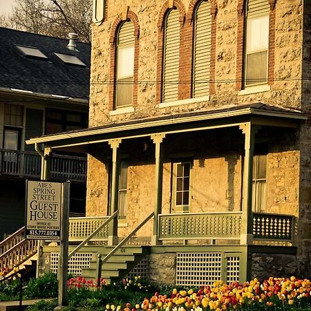Abe'S Spring Street Guest House Галена Экстерьер фото