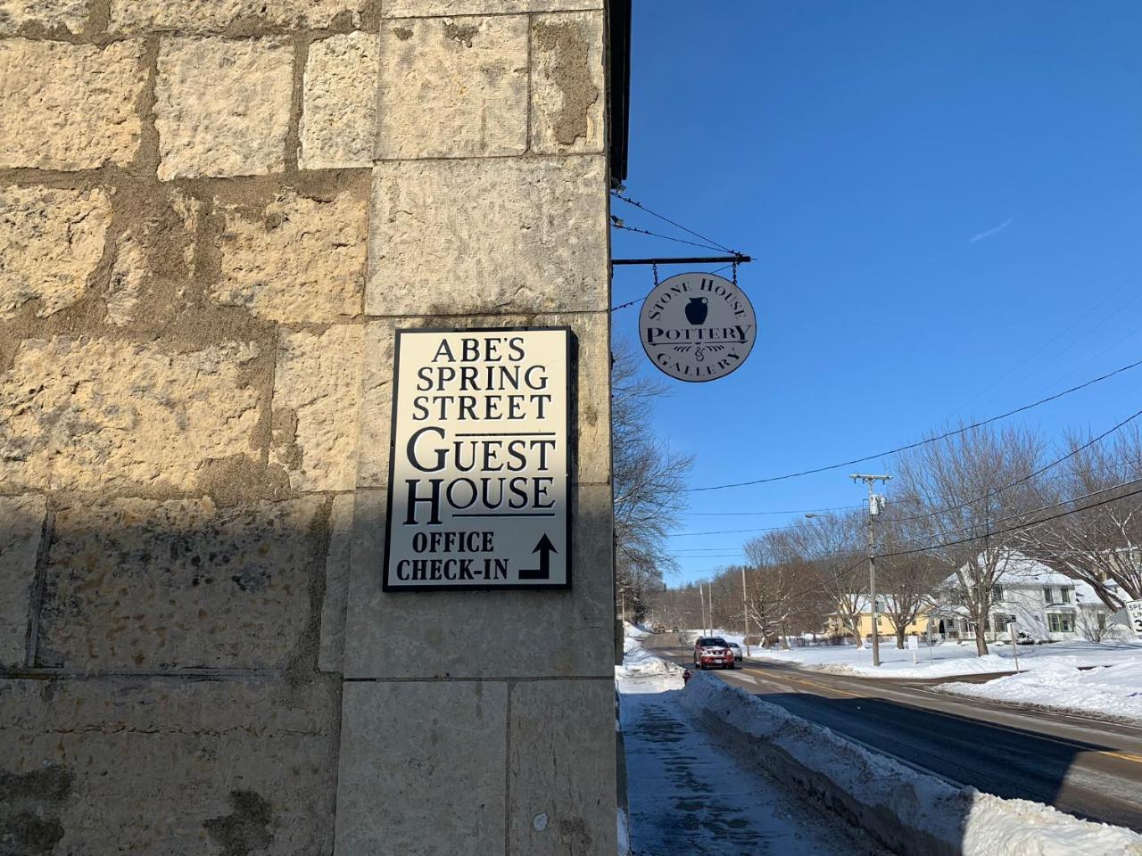 Abe'S Spring Street Guest House Галена Экстерьер фото